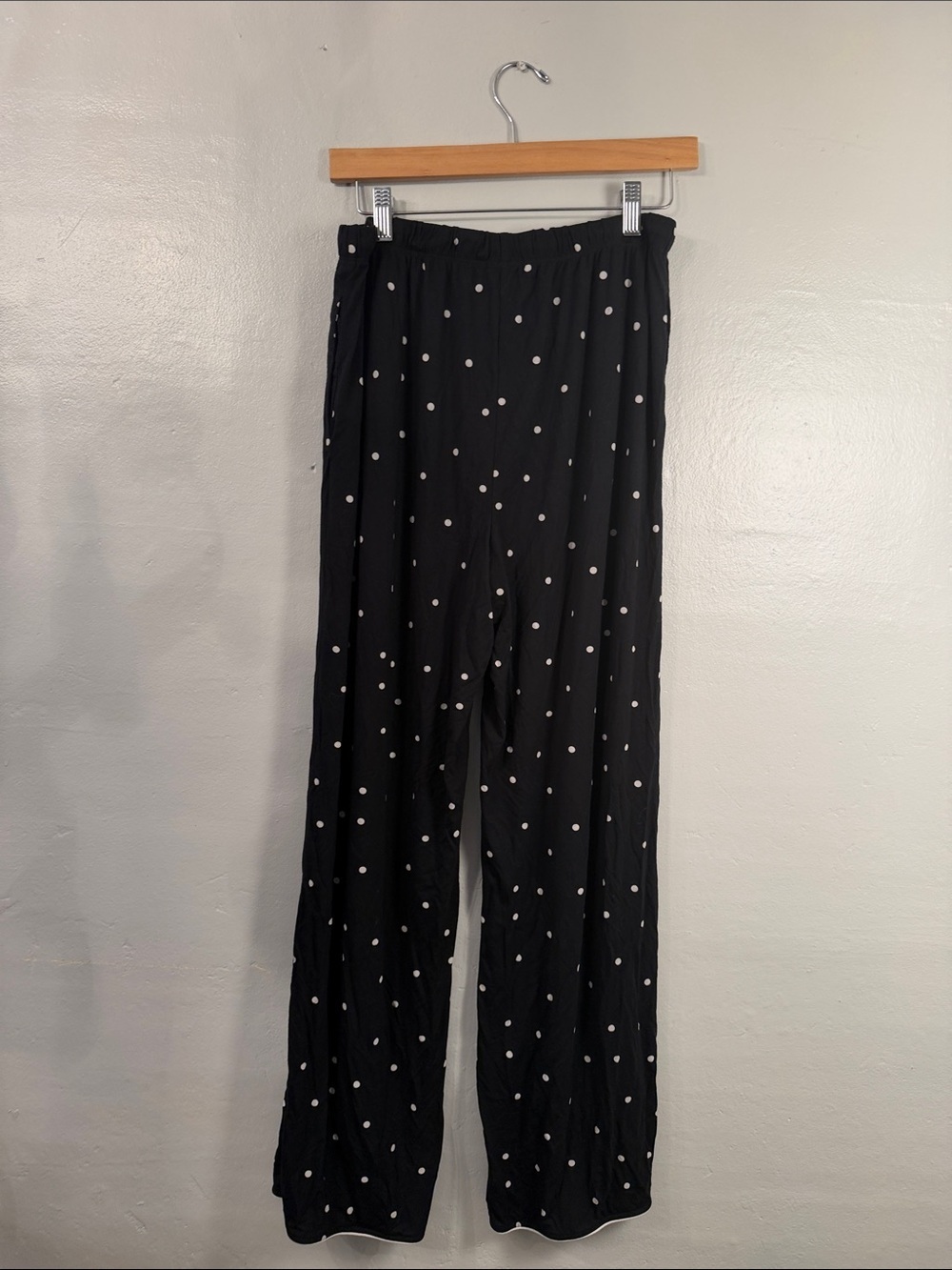 State Of Day Womens Fluid Knit Notched
Pajama Set Deep Black Polka Dot Small - Picture 10 of 16